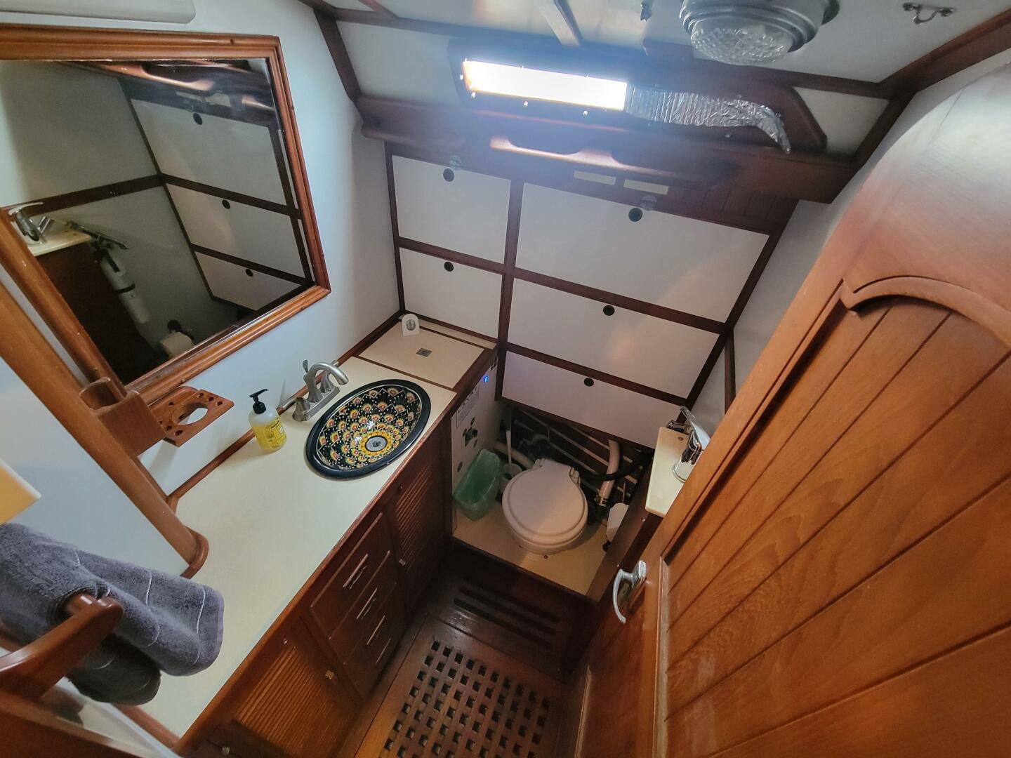 Searcher 42ft Tayana Yacht For Sale