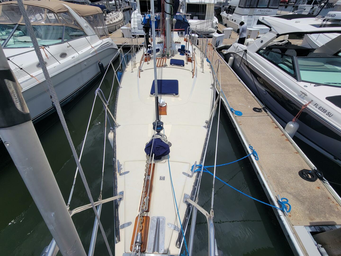 Searcher 42ft Tayana Yacht For Sale