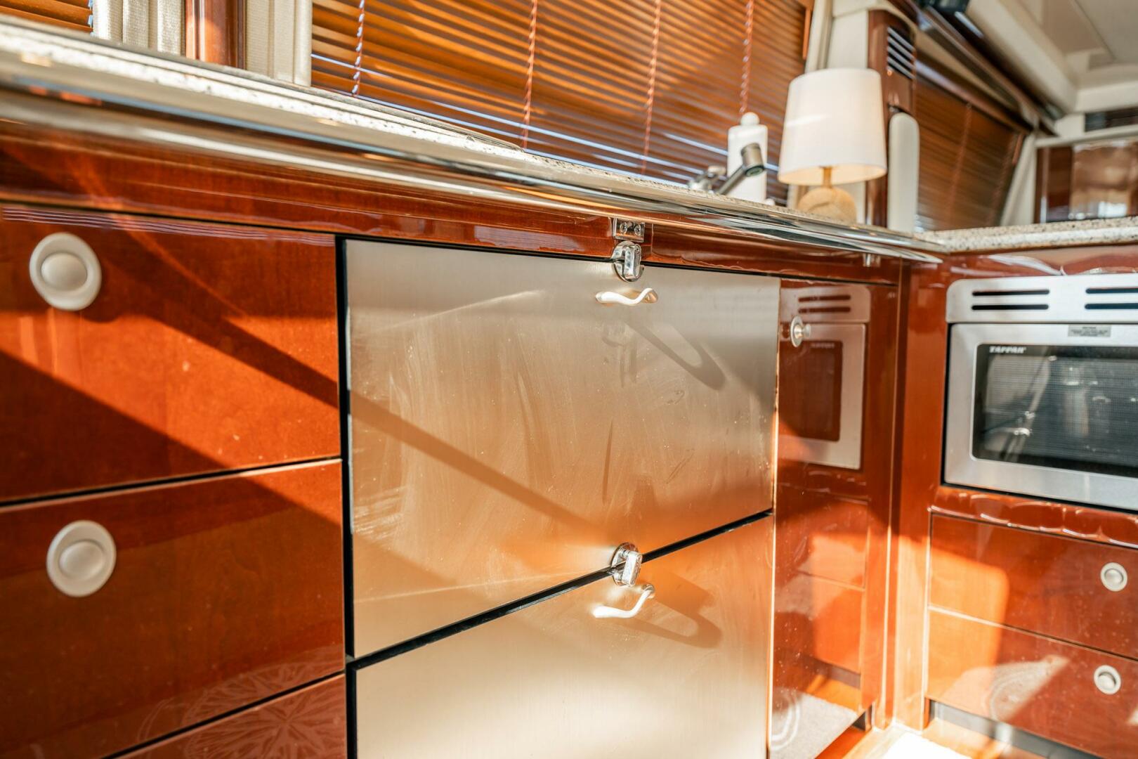 LOVE  amp  LUCK II 58ft Sea Ray Yacht For Sale LOVE  amp  LUCK II 58ft Sea Ray Yacht For Sale