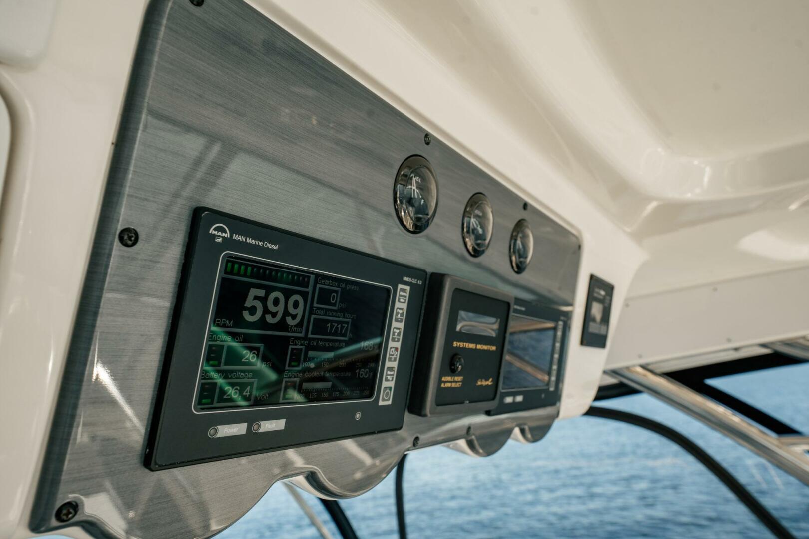LOVE  amp  LUCK II 58ft Sea Ray Yacht For Sale LOVE  amp  LUCK II 58ft Sea Ray Yacht For Sale
