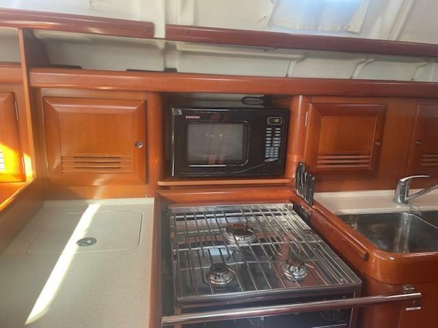 Plein Air 43ft Beneteau Yacht For Sale Plein Air 43ft Beneteau Yacht For Sale