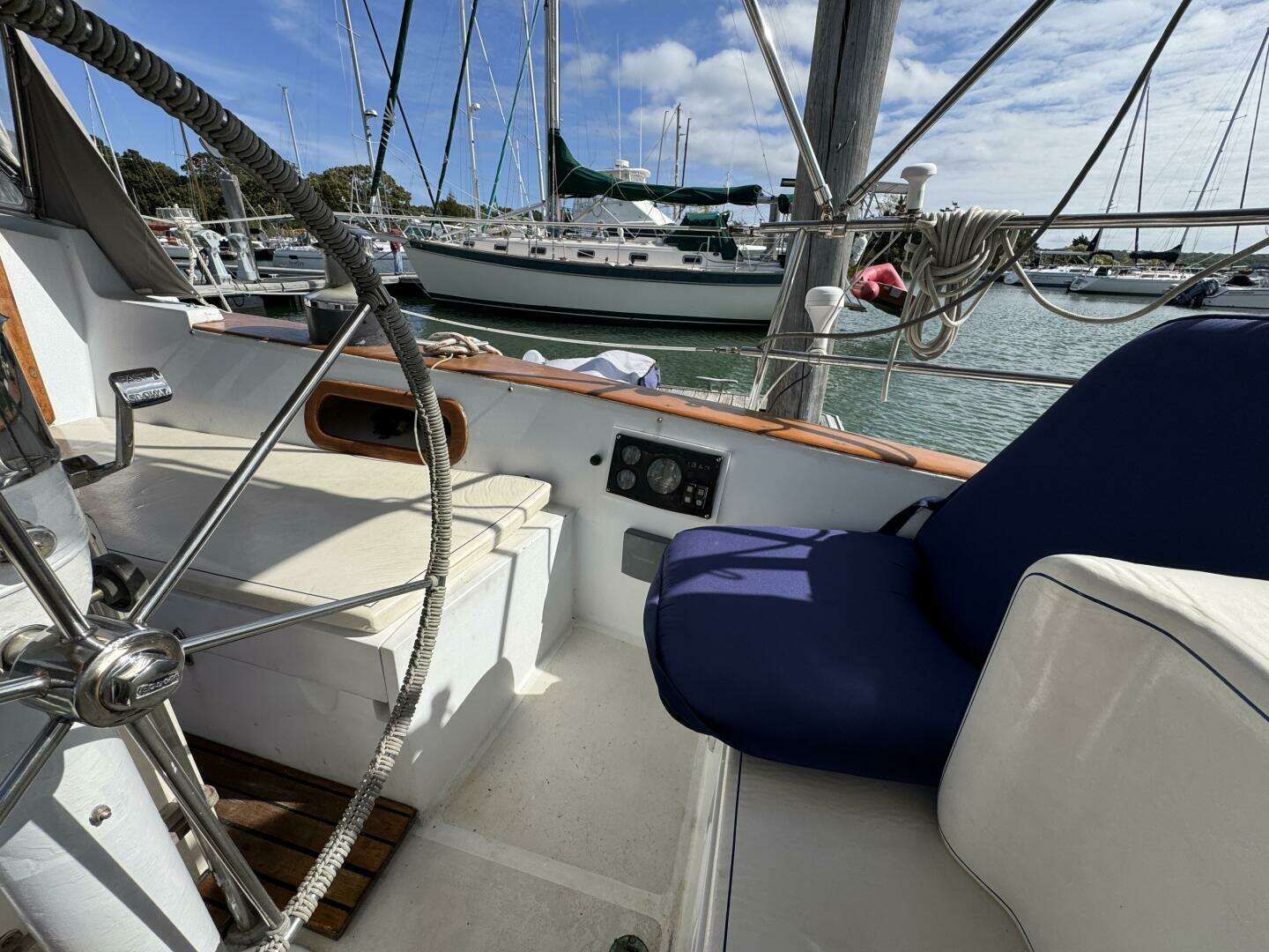 Maratime 41ft Bristol Yacht For Sale Maratime 41ft Bristol Yacht For Sale