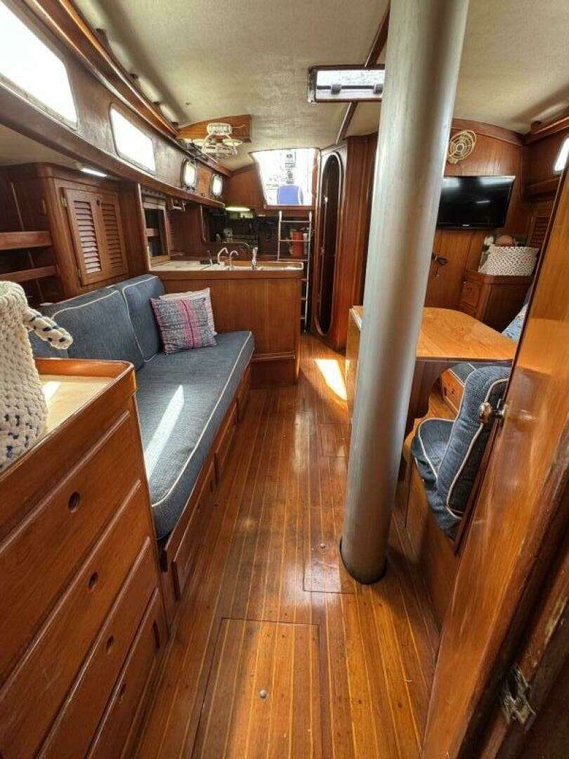 Maratime 41ft Bristol Yacht For Sale Maratime 41ft Bristol Yacht For Sale