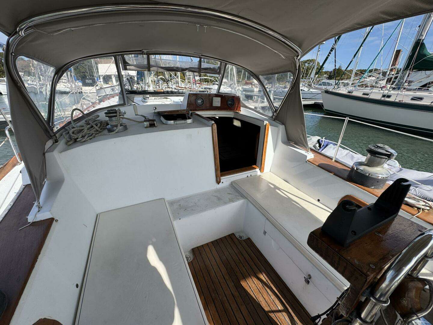 Maratime 41ft Bristol Yacht For Sale Maratime 41ft Bristol Yacht For Sale