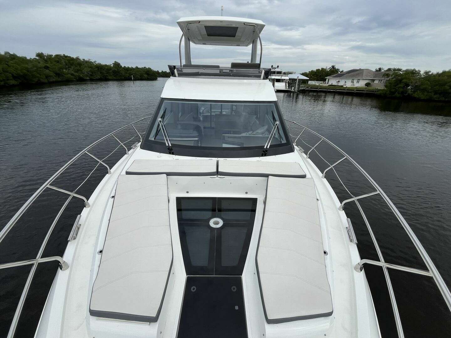Galeon 500 FLY Yacht For Sale