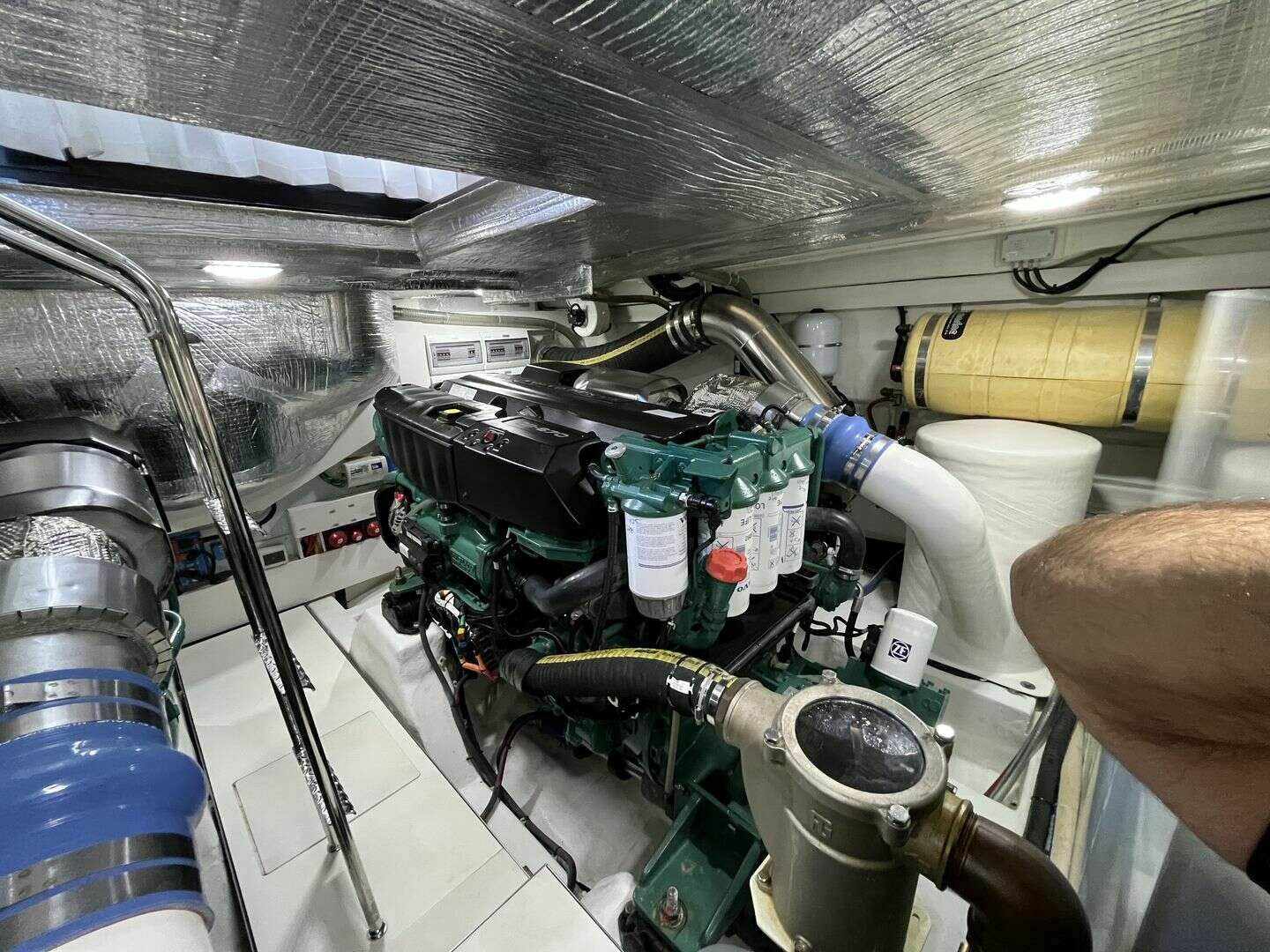 Galeon 500 FLY Yacht For Sale