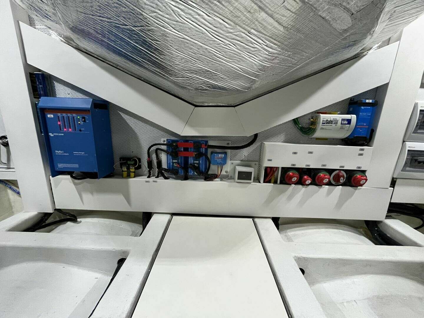 Galeon 500 FLY Yacht For Sale