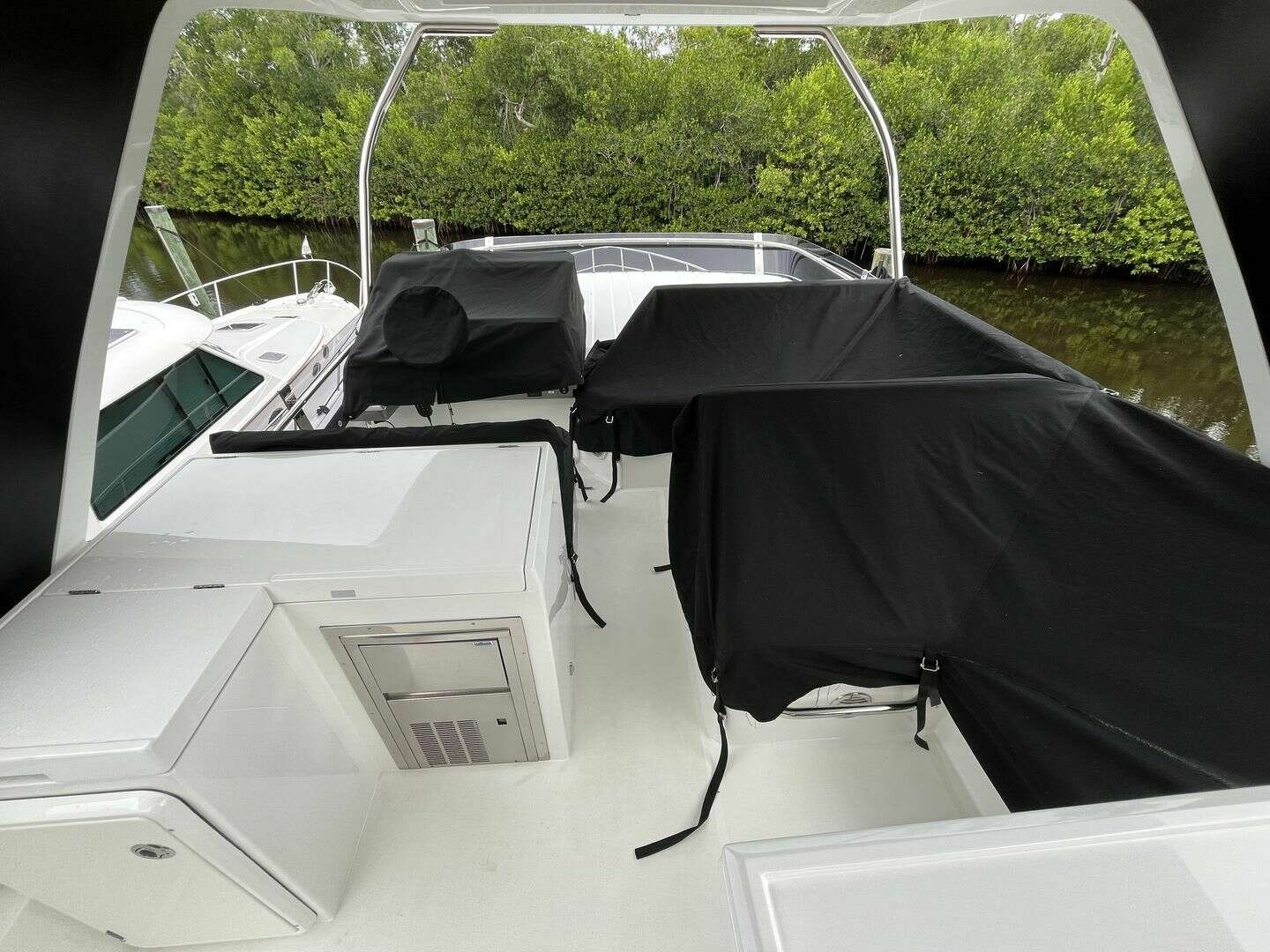 Galeon 500 FLY Yacht For Sale