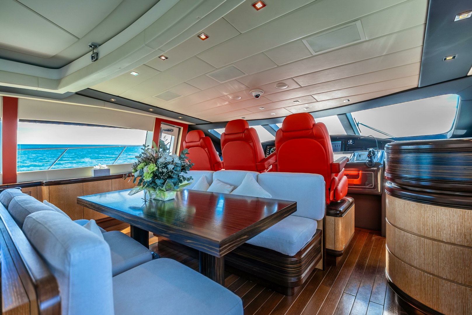 yacht-image-thumbnail