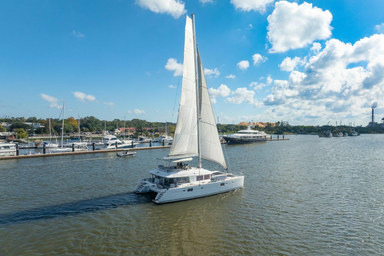 56ft Lagoon Yacht For Sale 56ft Lagoon Yacht For Sale
