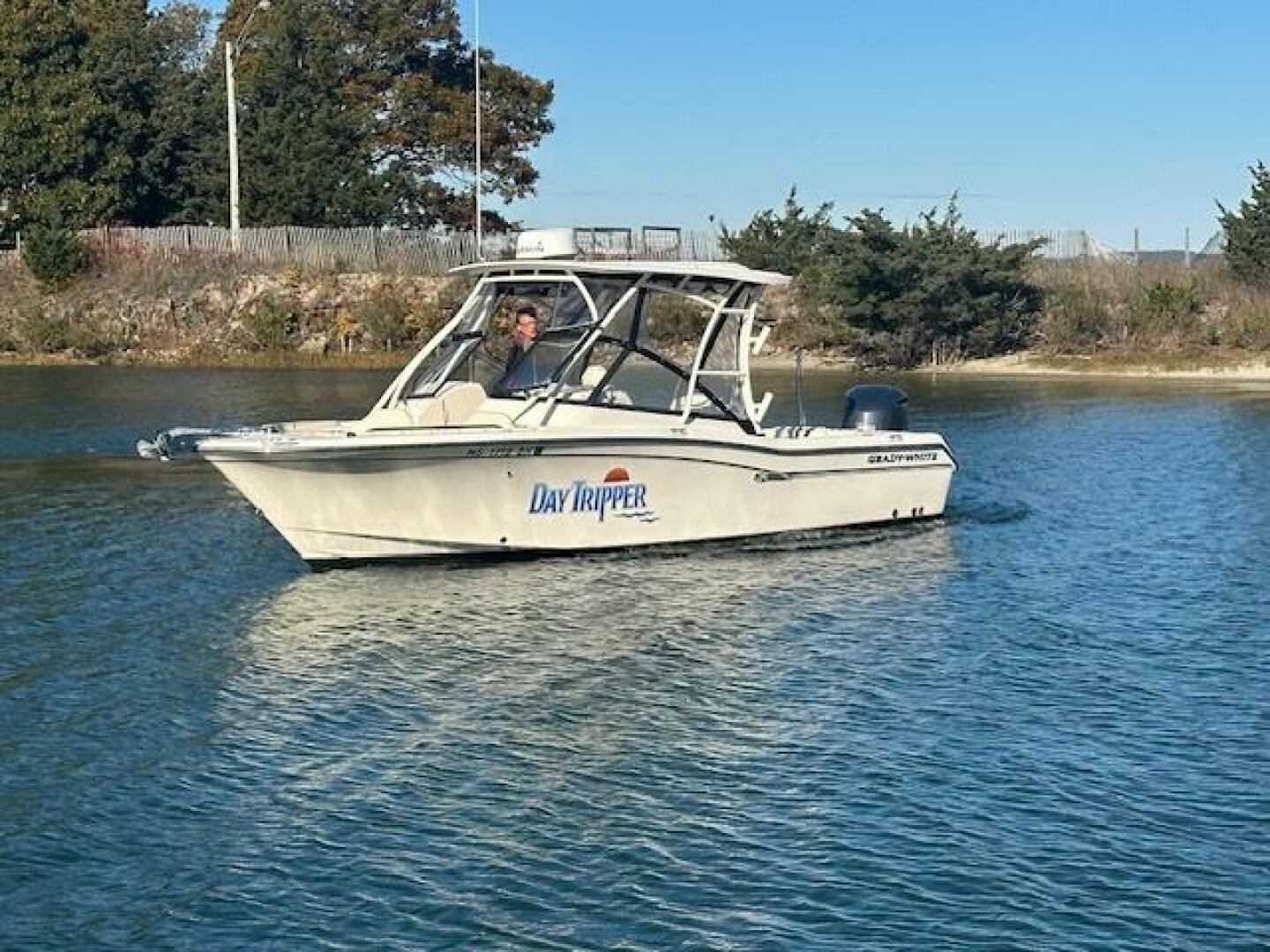 DAY TRIPPER 25ft Grady White Yacht For Sale