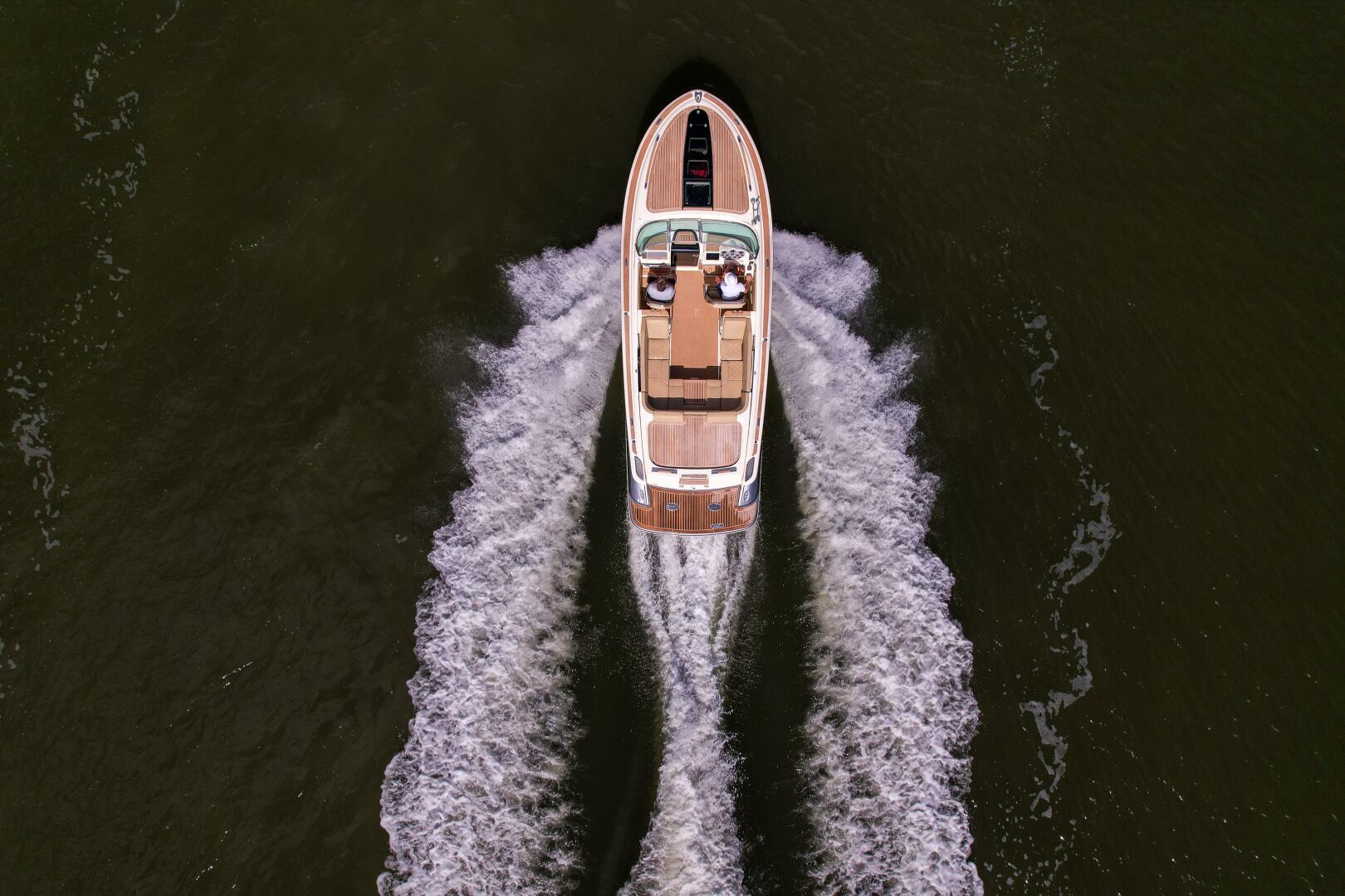 Corsair 28ft Chris Craft Yacht For Sale