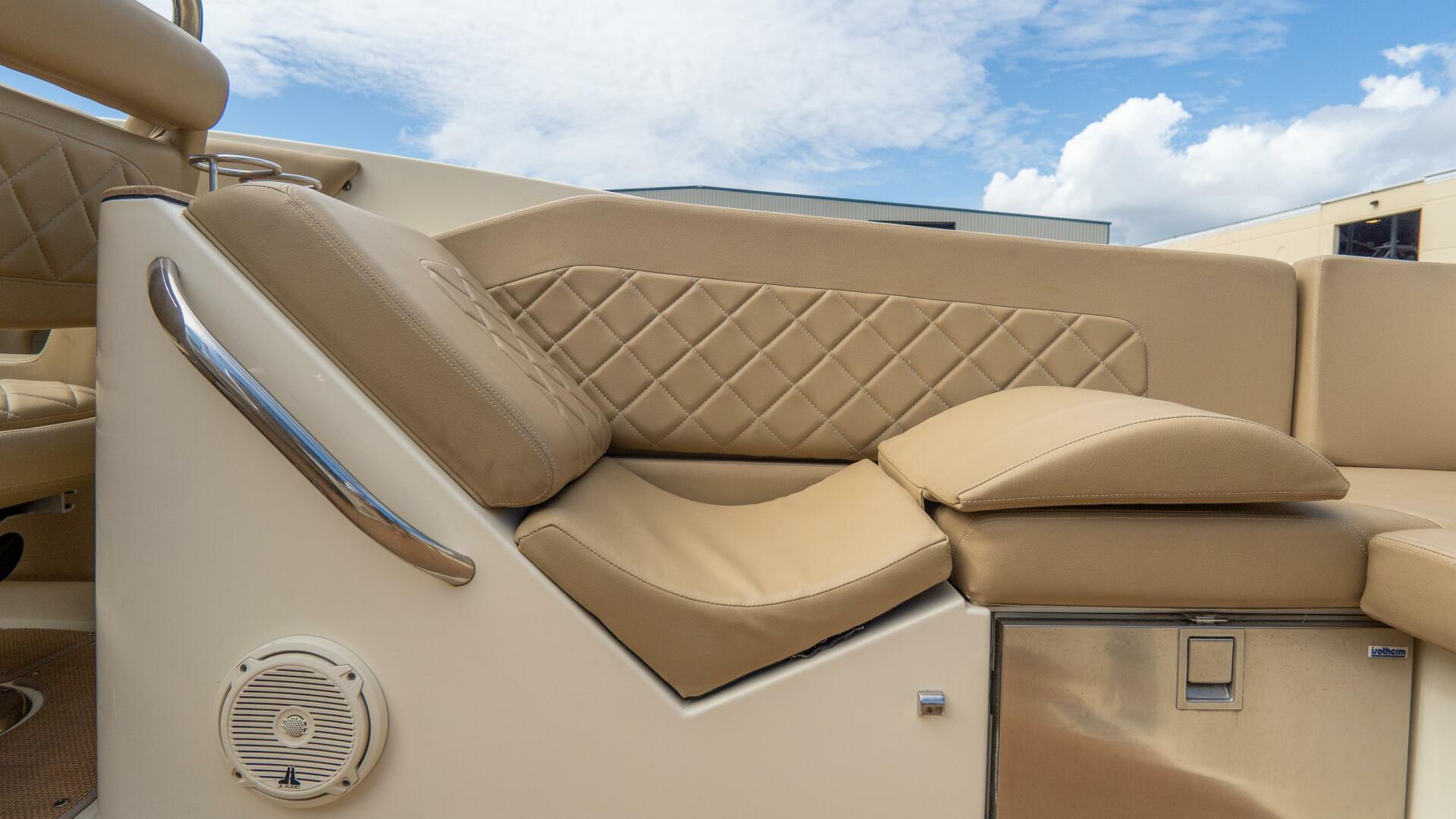 Corsair 28ft Chris Craft Yacht For Sale Corsair 28ft Chris Craft Yacht For Sale