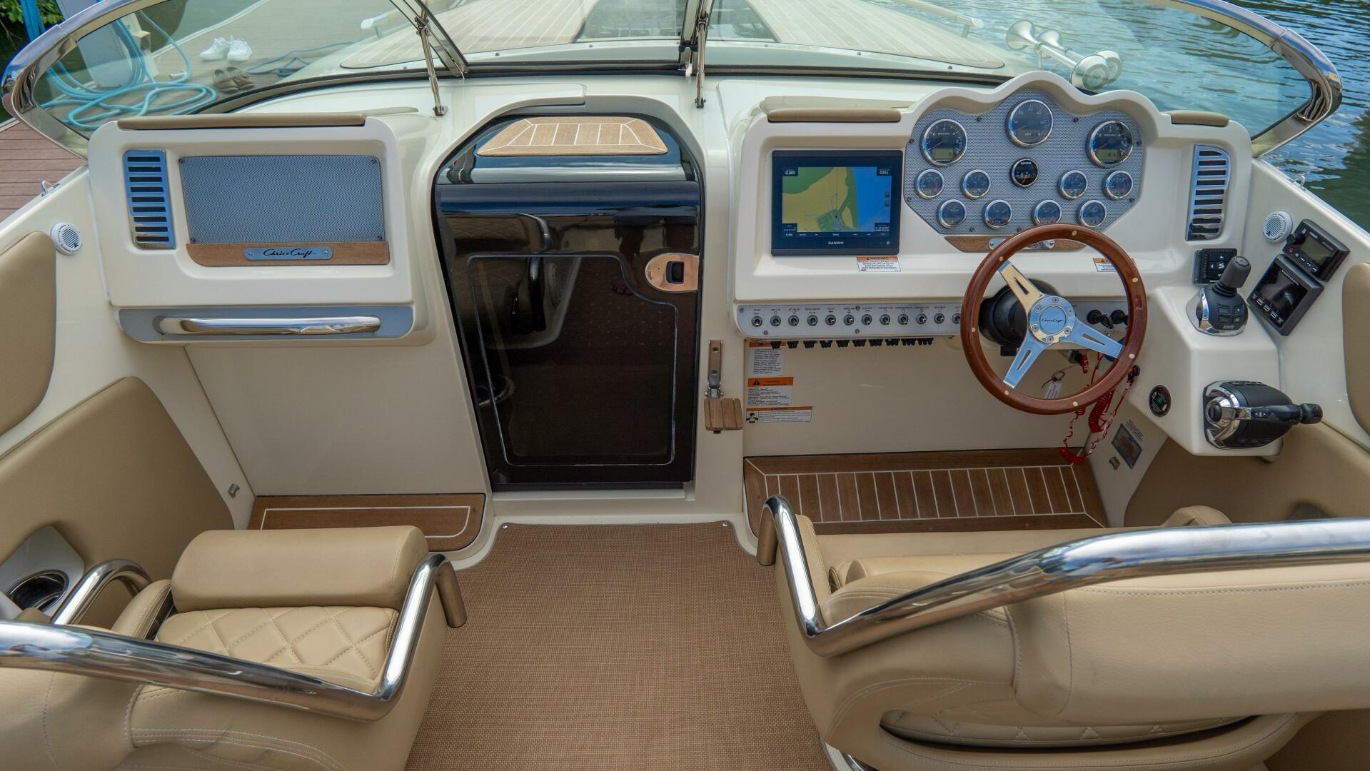 Corsair 28ft Chris Craft Yacht For Sale Corsair 28ft Chris Craft Yacht For Sale