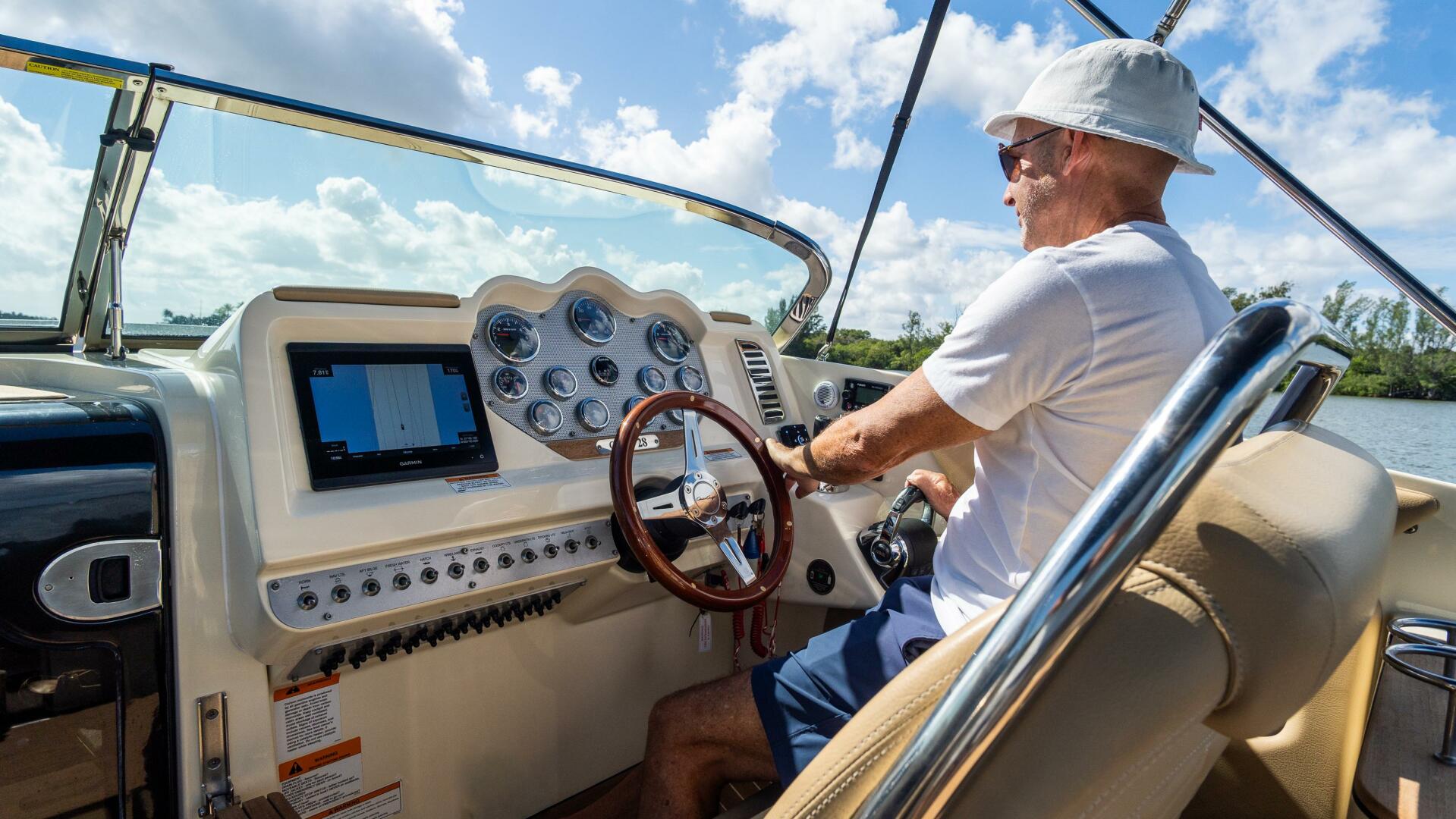 Corsair 28ft Chris Craft Yacht For Sale Corsair 28ft Chris Craft Yacht For Sale