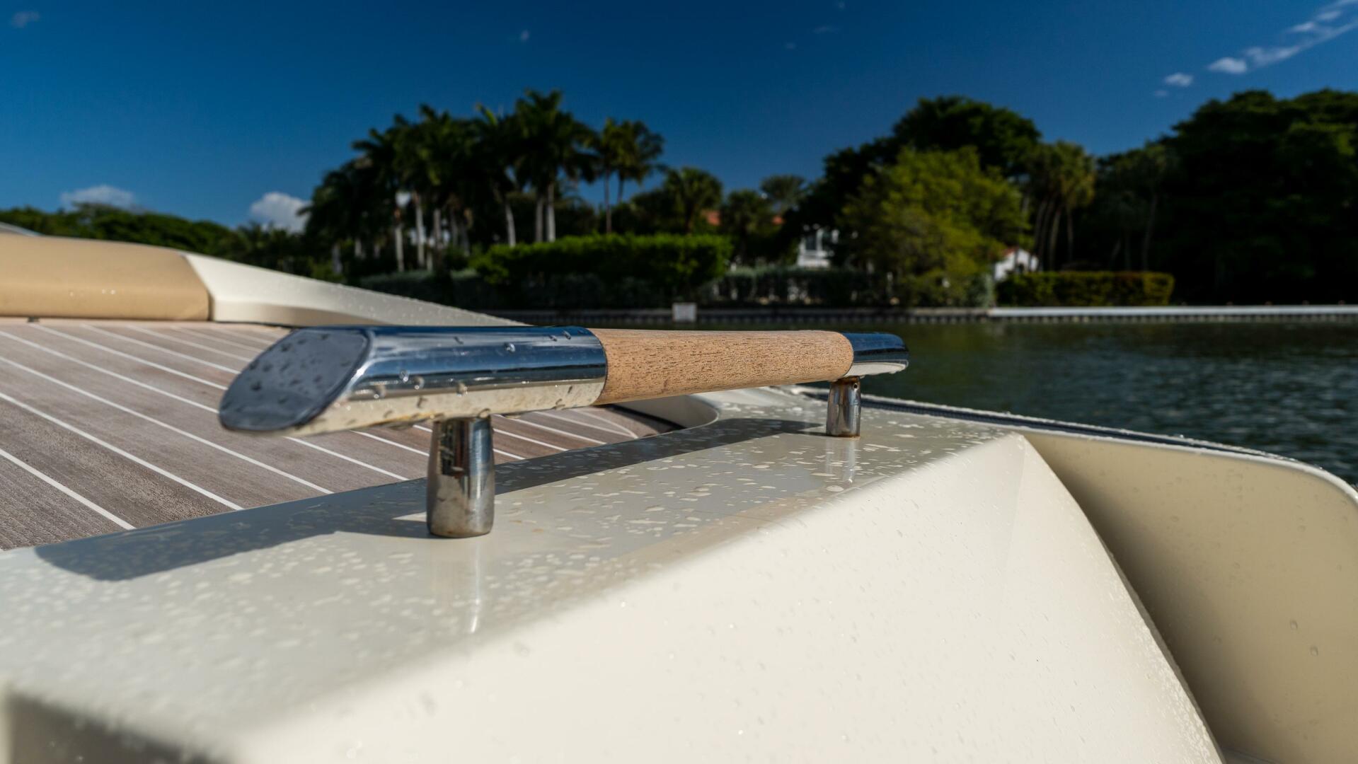 Corsair 28ft Chris Craft Yacht For Sale Corsair 28ft Chris Craft Yacht For Sale