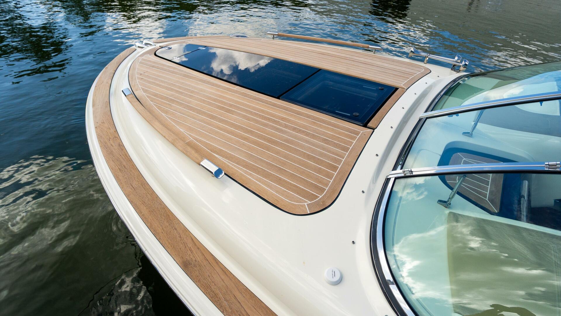 Corsair 28ft Chris Craft Yacht For Sale Corsair 28ft Chris Craft Yacht For Sale