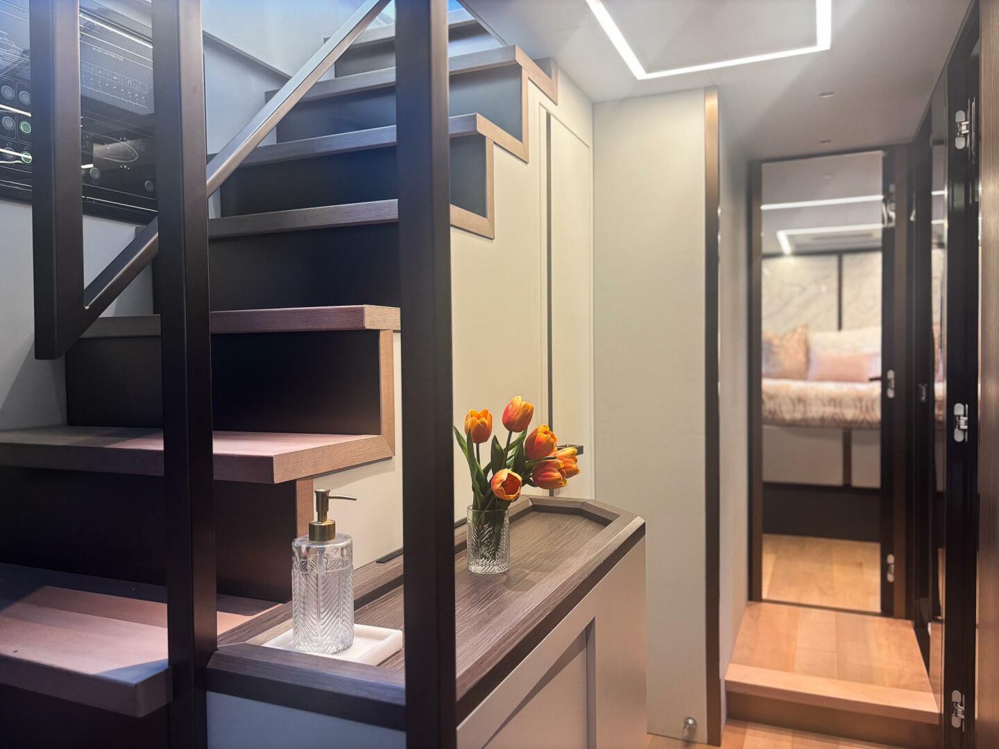 62ft Explorer Yacht For Sale 62ft Explorer Yacht For Sale