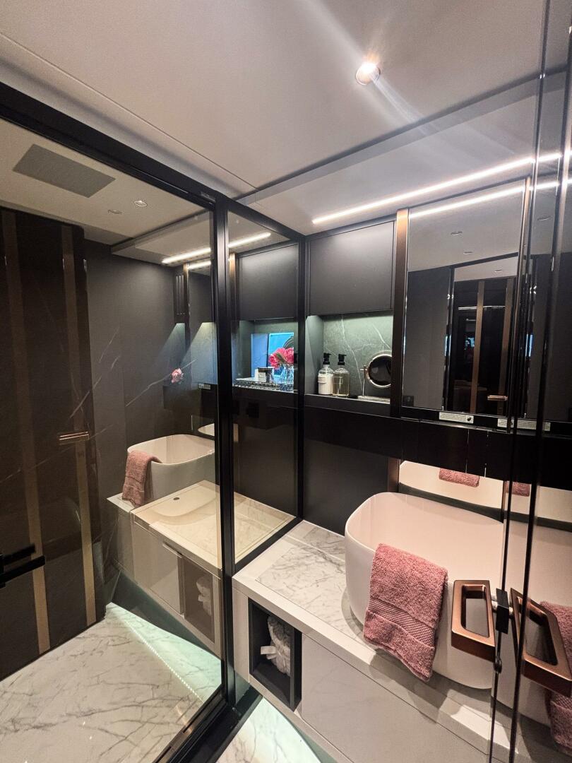 62ft Explorer Yacht For Sale 62ft Explorer Yacht For Sale