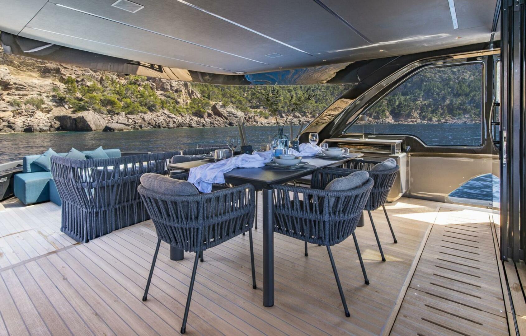 62ft Explorer Yacht For Sale 62ft Explorer Yacht For Sale