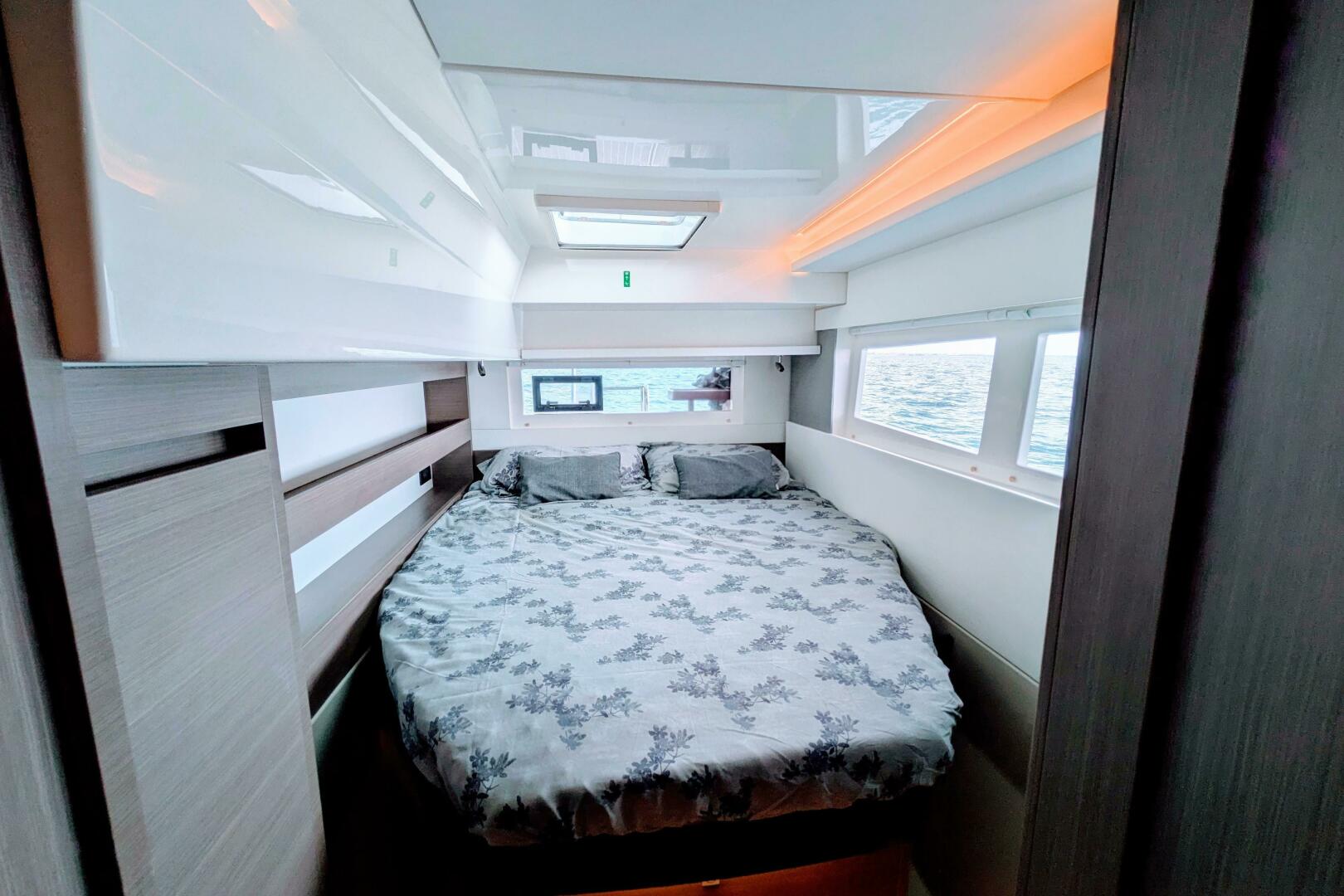 Momentum 42ft Leopard Yacht For Sale