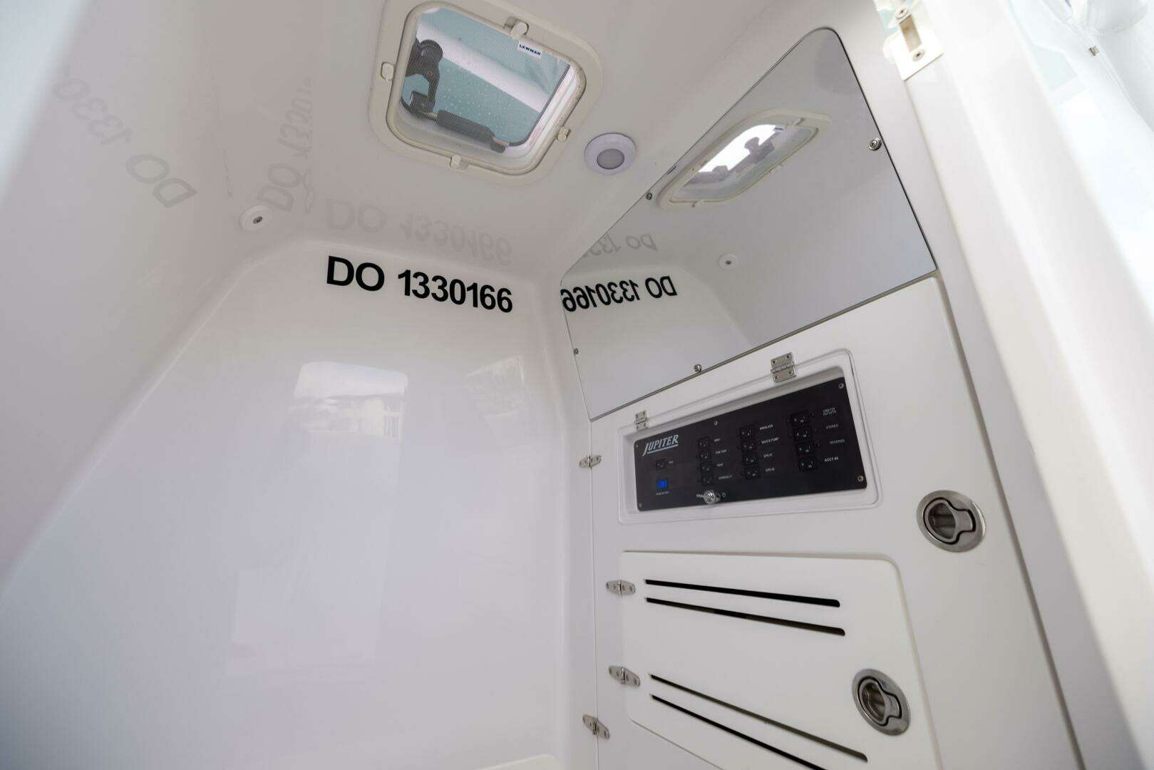 38ft Jupiter Yacht For Sale 38ft Jupiter Yacht For Sale