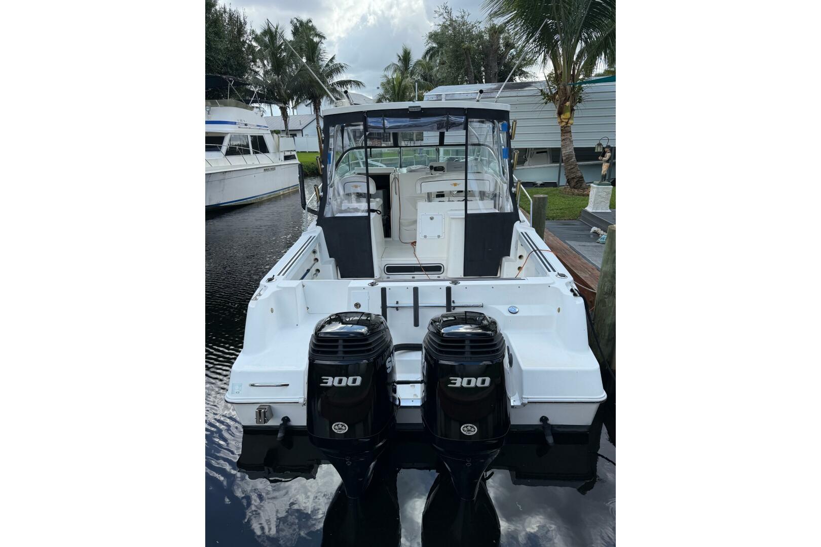2002 Wellcraft 290 Coastal boat with dual 300 horsepower eng