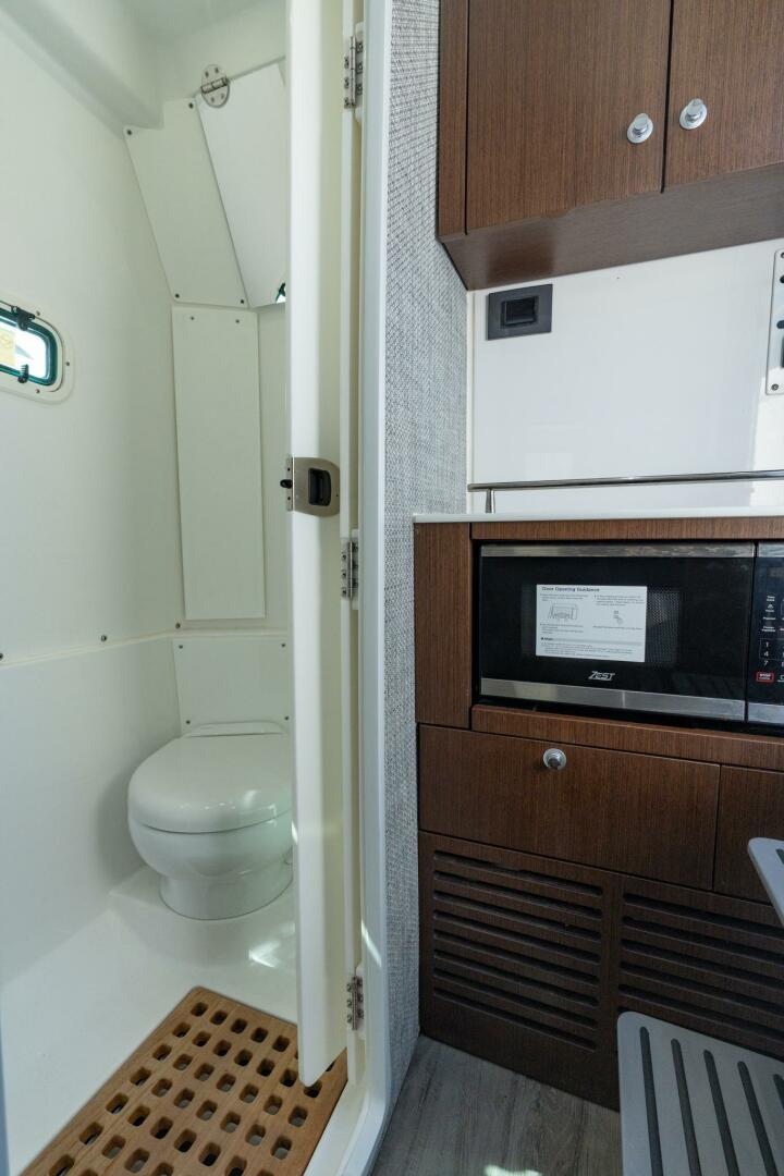 PAPA ROACH III 37ft Everglades Yacht For Sale