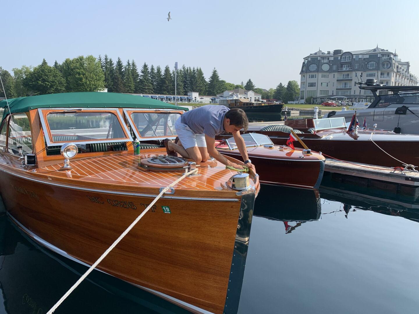 Water Wings 30ft Grand Craft Yacht For Sale Water Wings 30ft Grand Craft Yacht For Sale