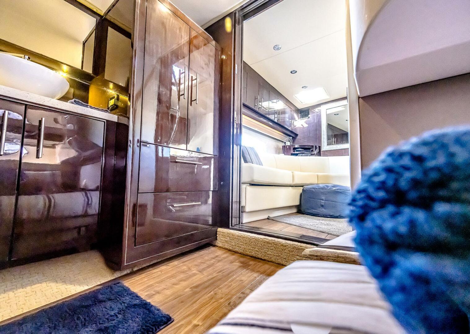 KENDALMAC 46ft Regal Yacht For Sale KENDALMAC 46ft Regal Yacht For Sale