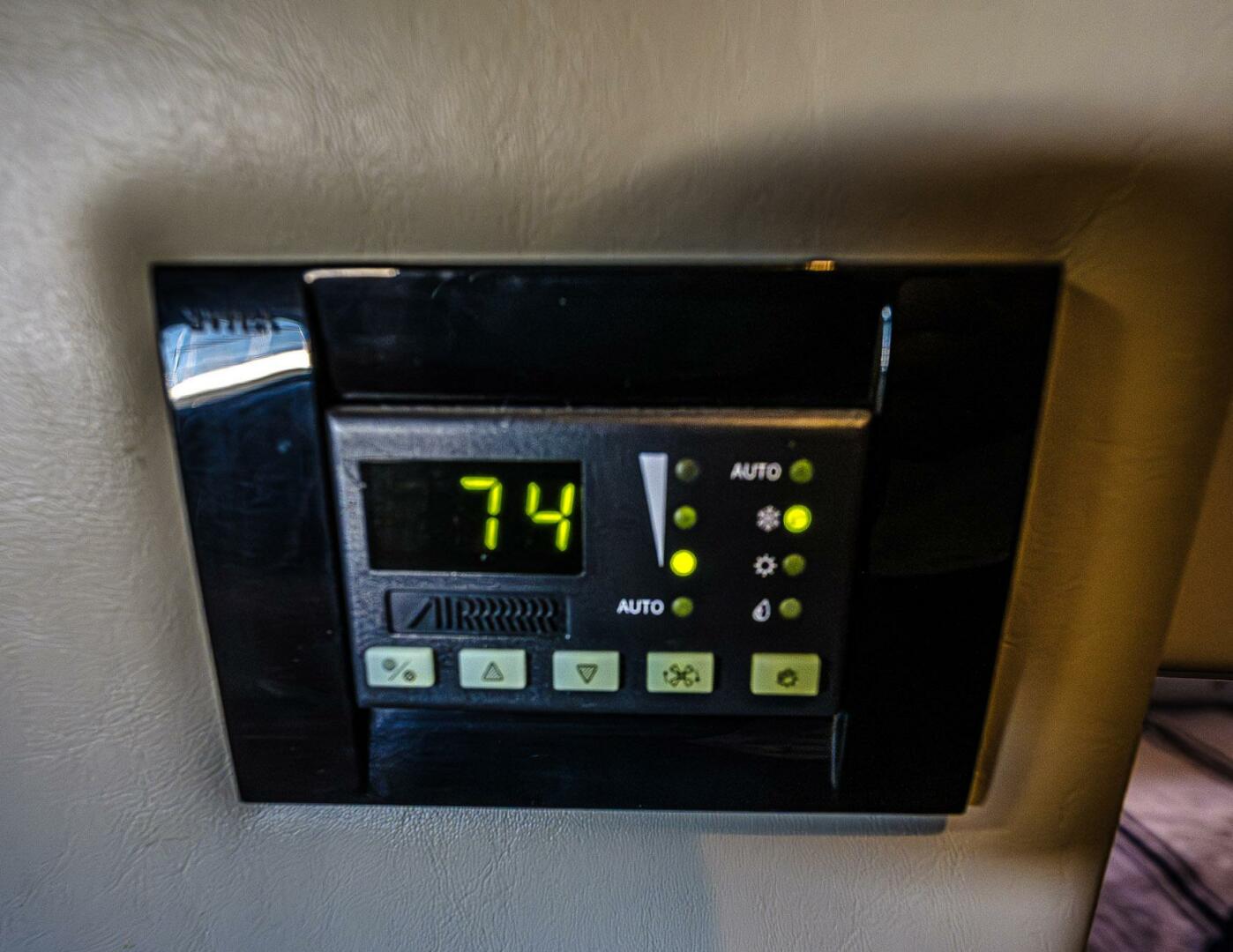 KENDALMAC 46ft Regal Yacht For Sale KENDALMAC 46ft Regal Yacht For Sale