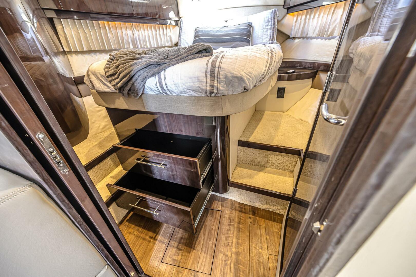 KENDALMAC 46ft Regal Yacht For Sale KENDALMAC 46ft Regal Yacht For Sale