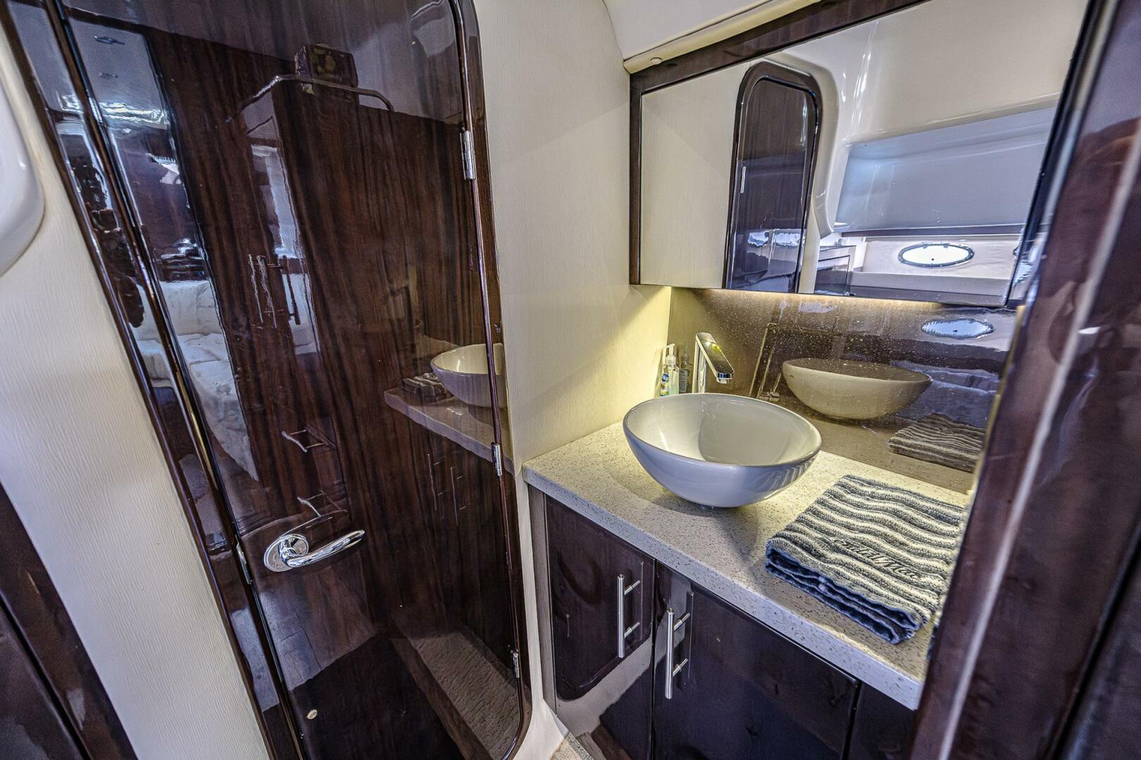 KENDALMAC 46ft Regal Yacht For Sale KENDALMAC 46ft Regal Yacht For Sale