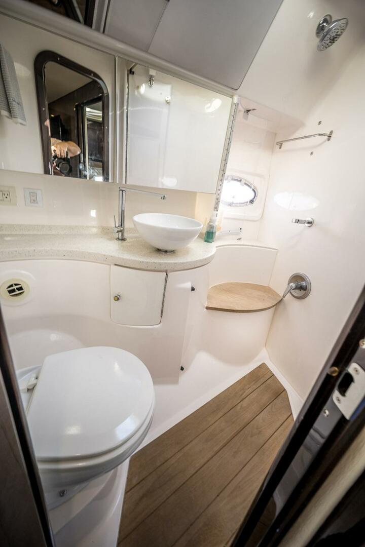 KENDALMAC 46ft Regal Yacht For Sale KENDALMAC 46ft Regal Yacht For Sale