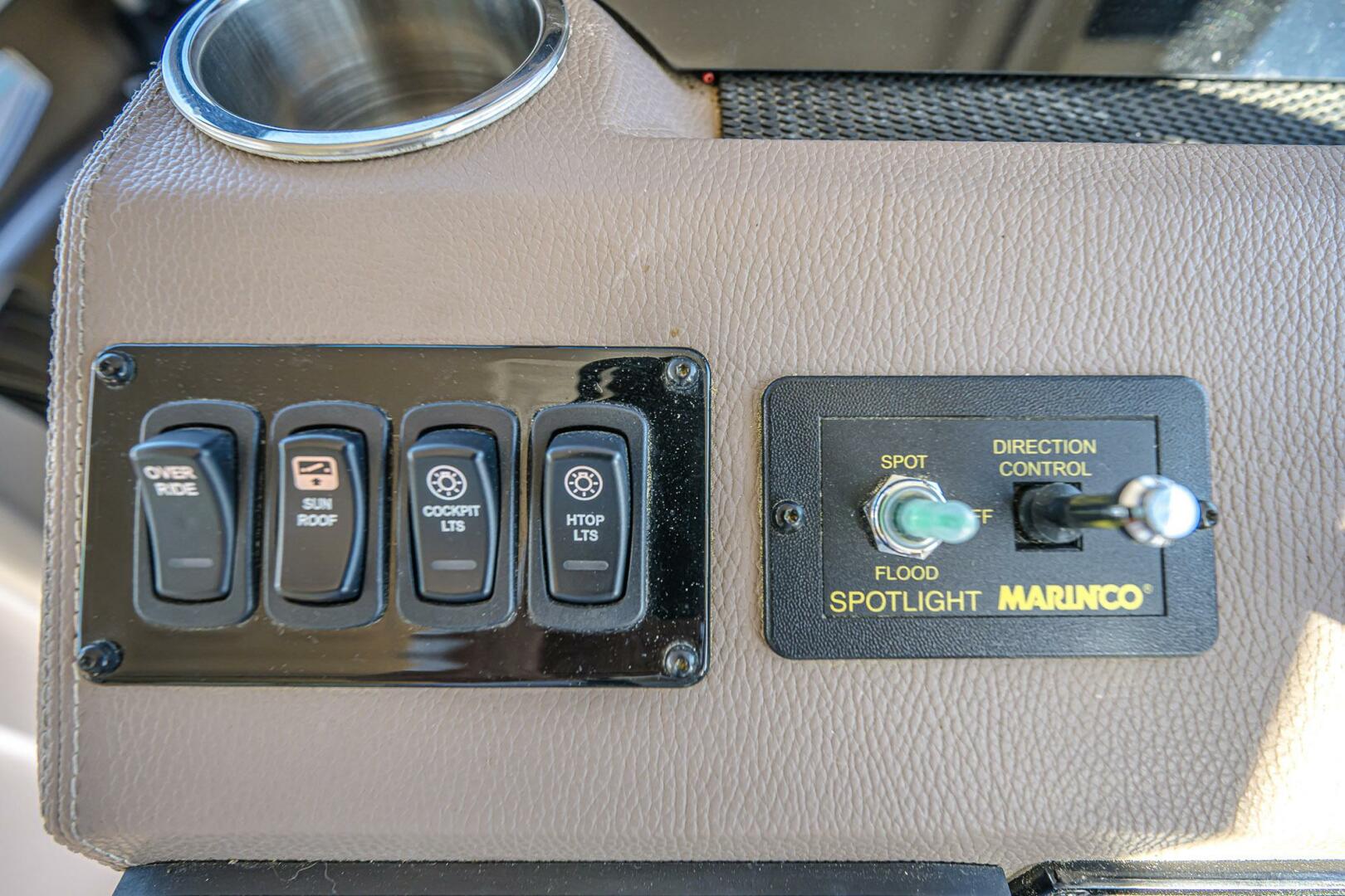 KENDALMAC 46ft Regal Yacht For Sale KENDALMAC 46ft Regal Yacht For Sale