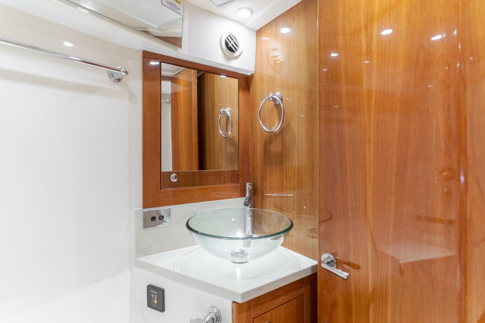 No Contingencies 44ft Riviera Yacht For Sale No Contingencies 44ft Riviera Yacht For Sale