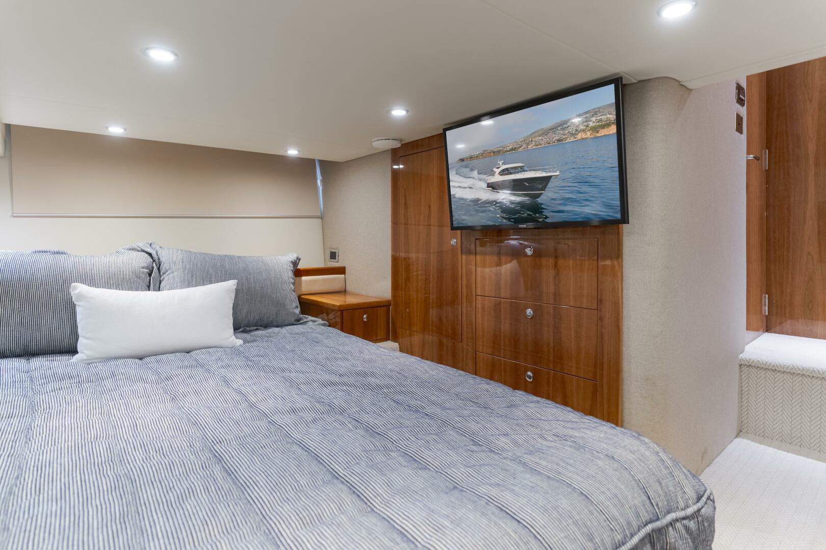 No Contingencies 44ft Riviera Yacht For Sale No Contingencies 44ft Riviera Yacht For Sale