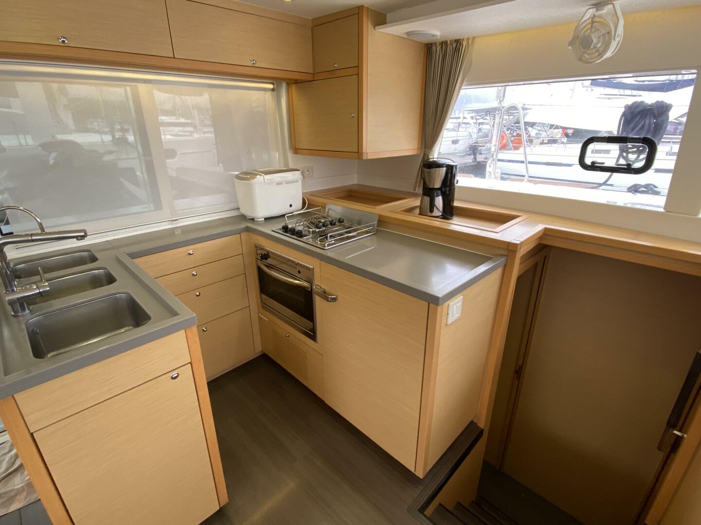 ARN 45ft Lagoon Yacht For Sale