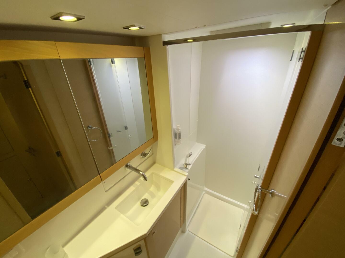 ARN 45ft Lagoon Yacht For Sale