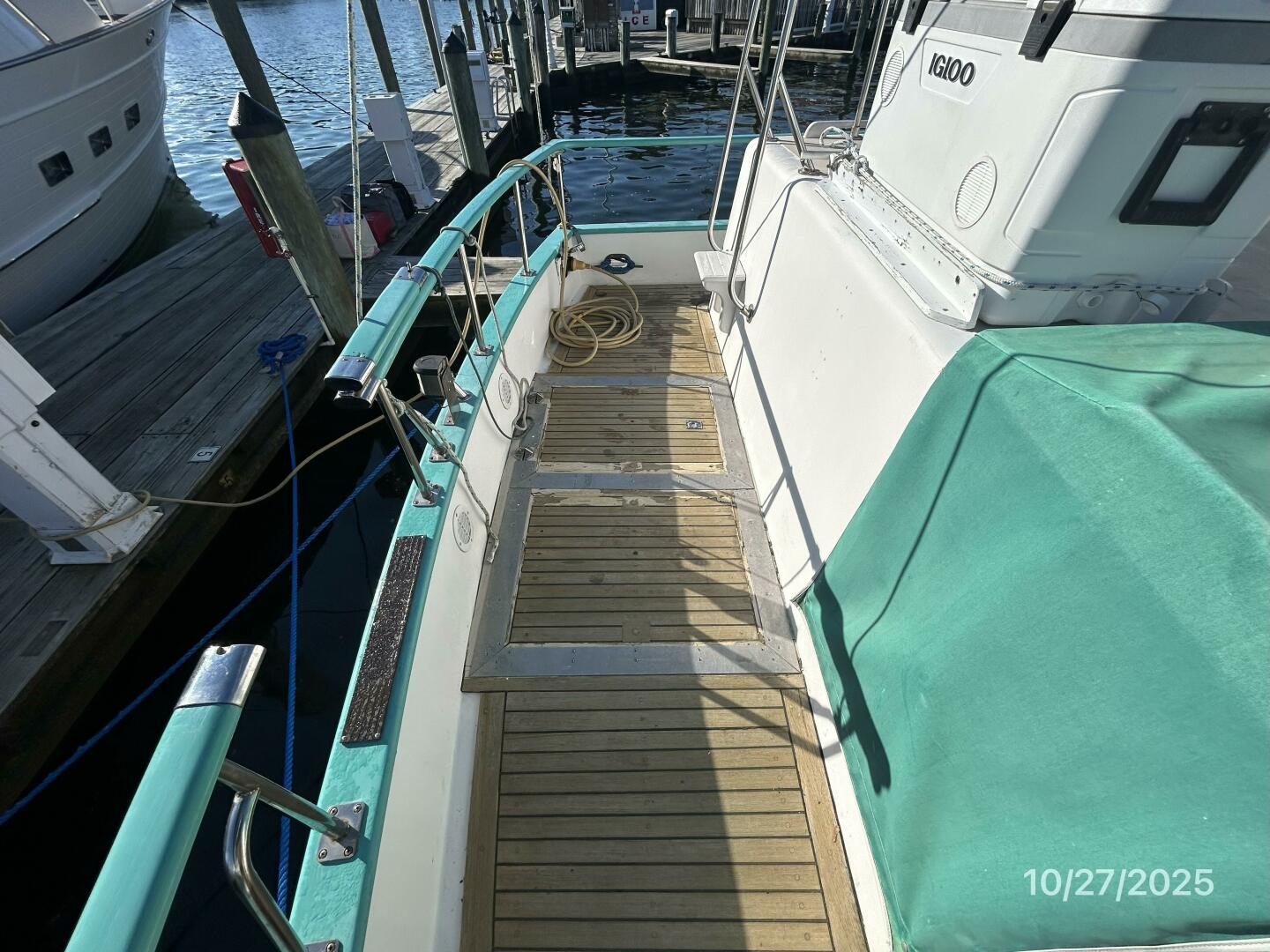 38' Marine Trader aftdeck port