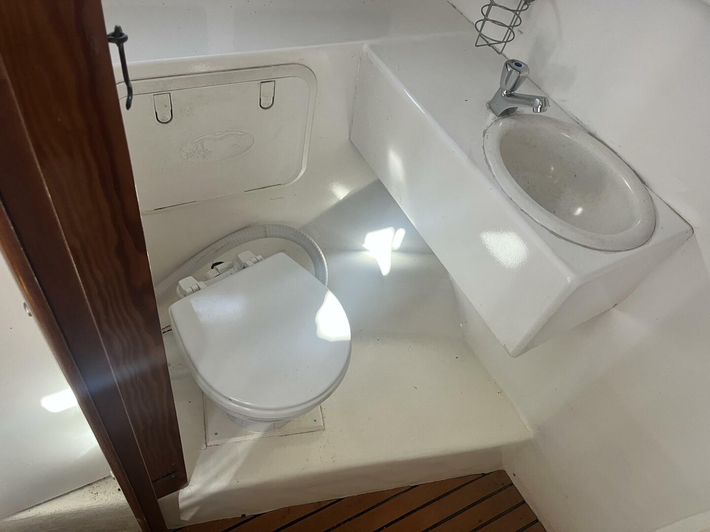 A Bug s Life 32ft Custom Yacht For Sale