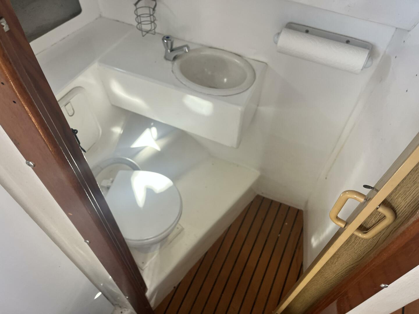 A Bug s Life 32ft Custom Yacht For Sale