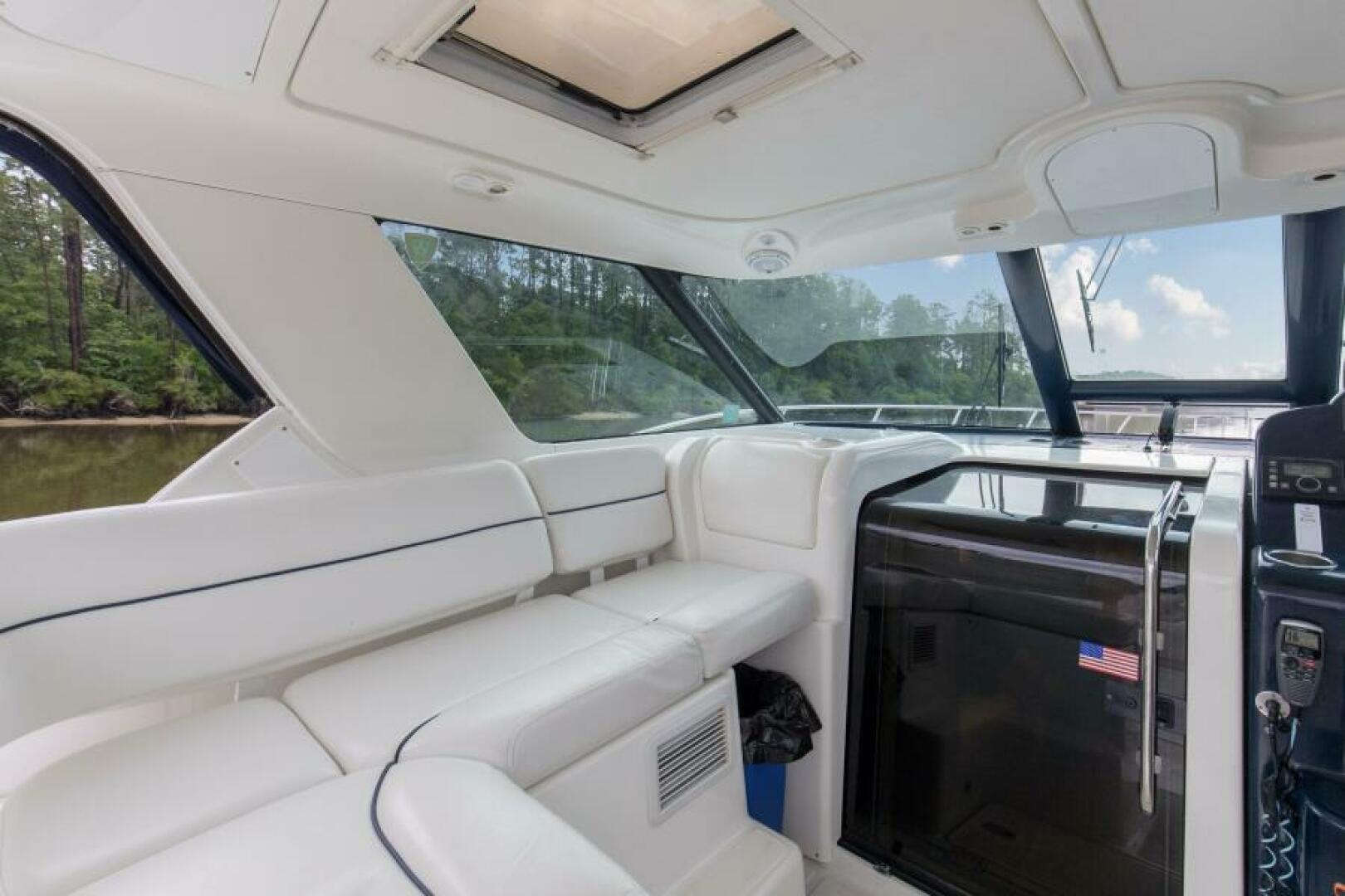 2005 3600 Tiara _Forever Friday_ Cockpit Sitting Area