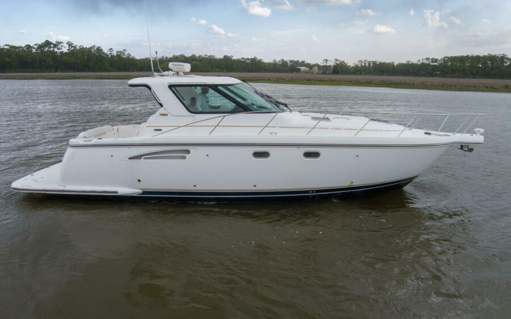 2005 3600 Tiara _Forever Friday_ Starboard Profile