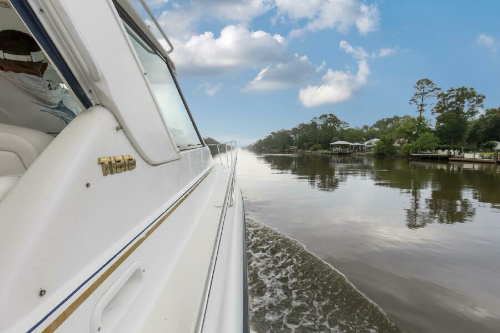 2005 3600 Tiara _Forever Friday_ Exterior Starboard