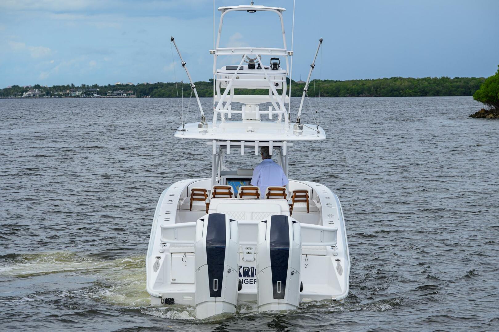 Two Krickets 41ft Bahama Yacht For Sale