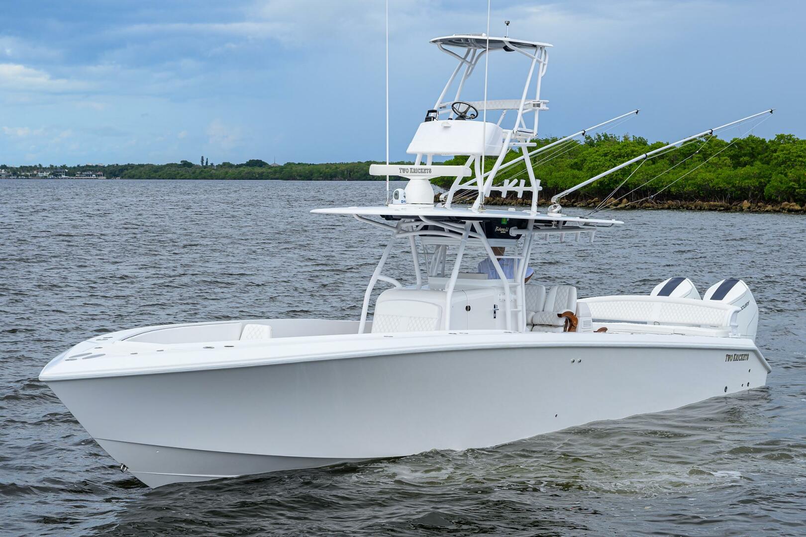 Two Krickets 41ft Bahama Yacht For Sale