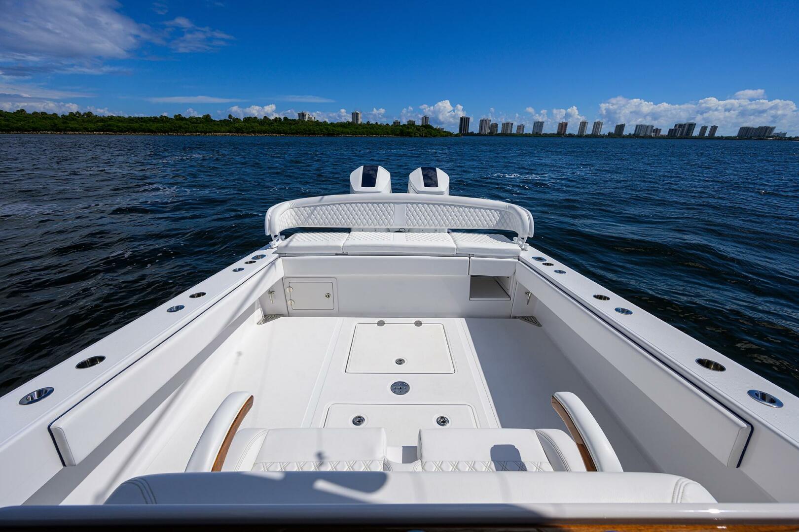 Two Krickets 41ft Bahama Yacht For Sale