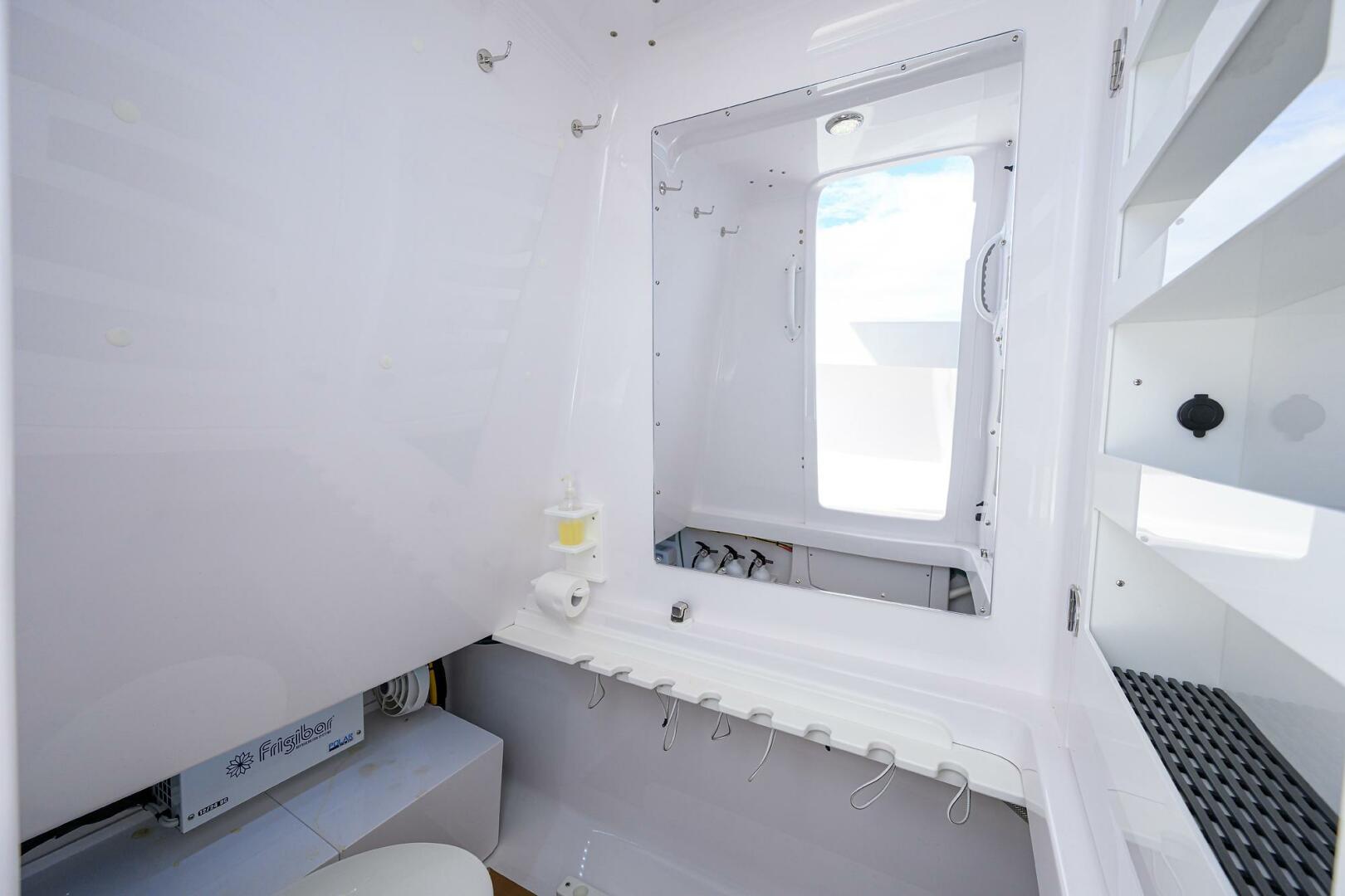 Two Krickets 41ft Bahama Yacht For Sale