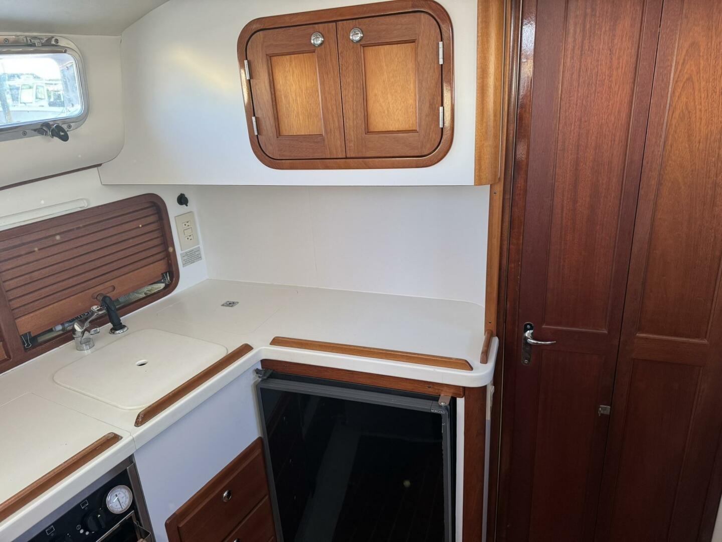 PILGRIM  34ft Legacy Yachts Yacht For Sale